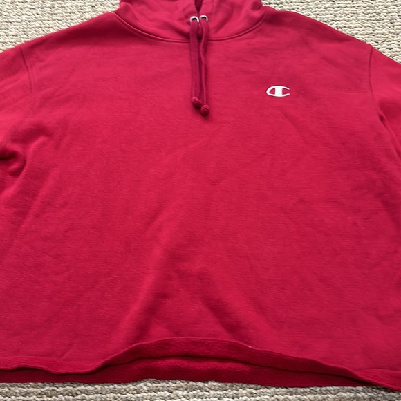 Red Cropped Champions Sweatshirt - Picture 5 of 7